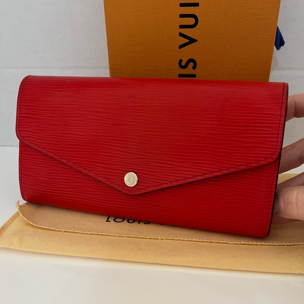 ❤️ Louis Vuitton Sarah Long Wallet Epi Leather Red